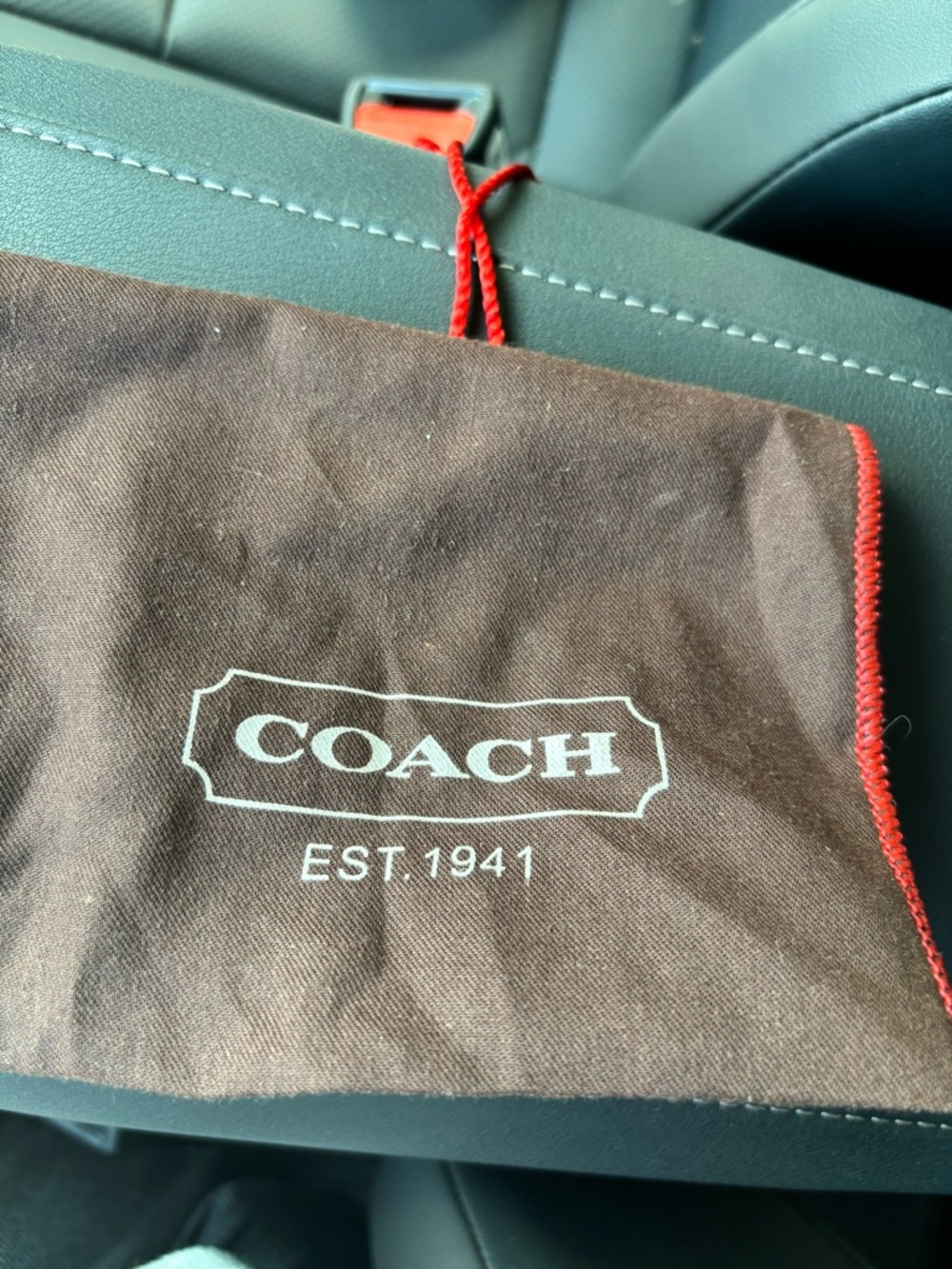 Coach Hamptons Signature Carryall Bag White Leather Trim Gold Hardware - Picture 13 of 13